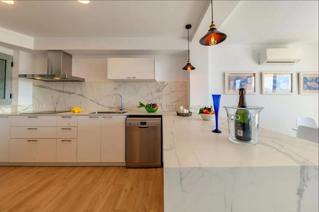 Modern Frontline Apartment With Sea Views ポルト・ダ・ポリェンサ