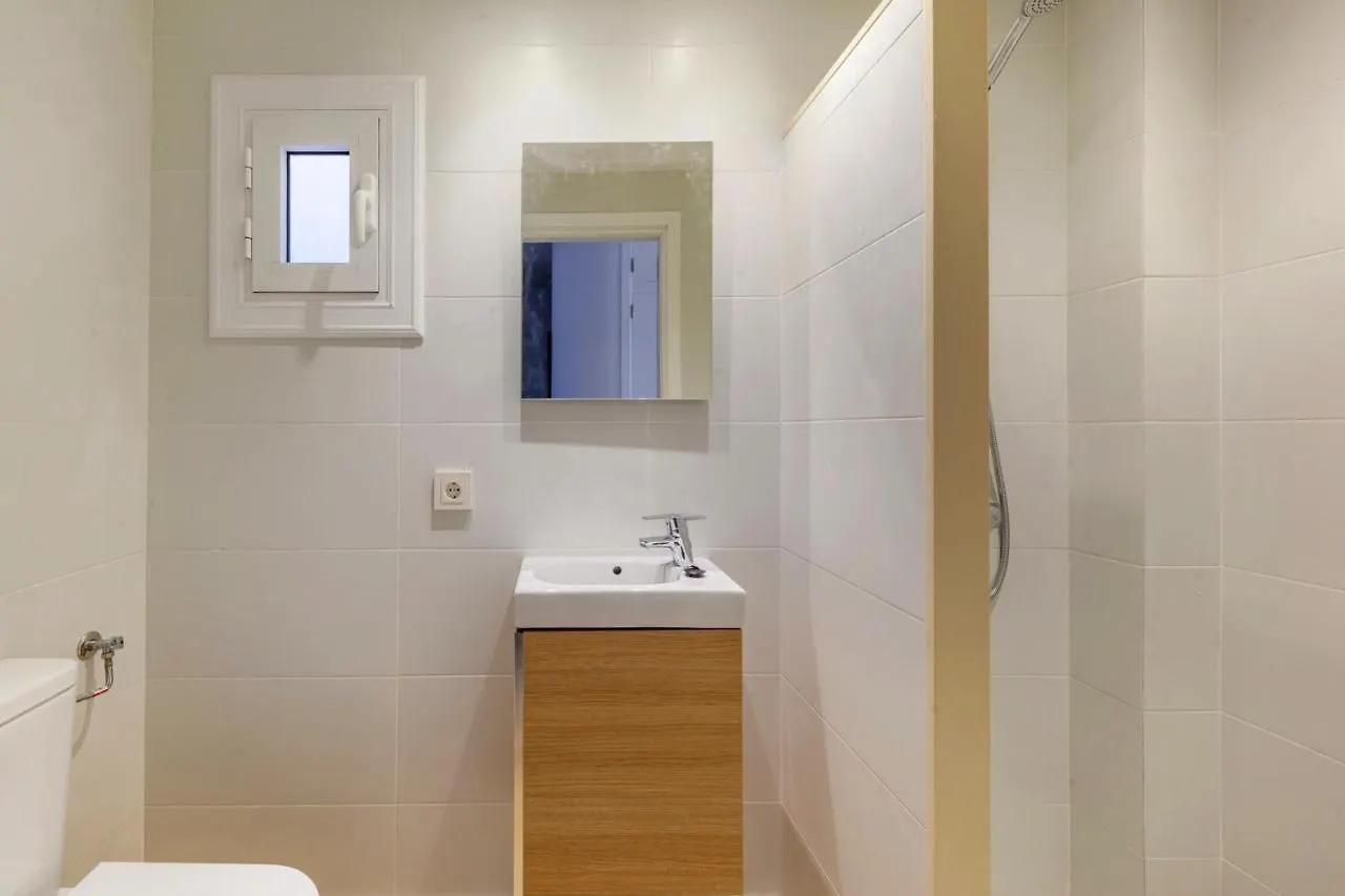 Modern Frontline Apartment With Sea Views Port de Pollença Spanien
